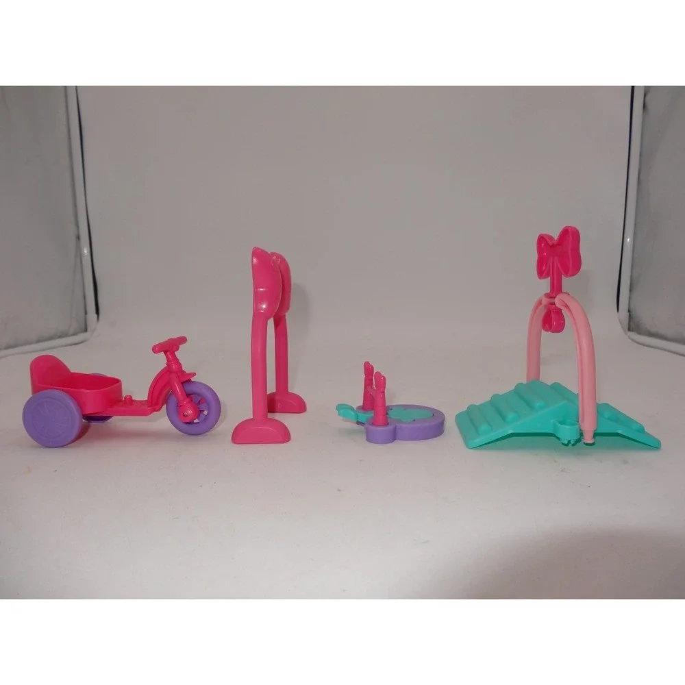 Disney Minnie Mouse Day AT Pet Park Trick‎ Obstacle Set with Pet Figure
